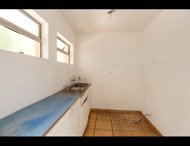 1 BEDROOM SECTIONAL TITLE TO LET IN SOUTH BEACH
